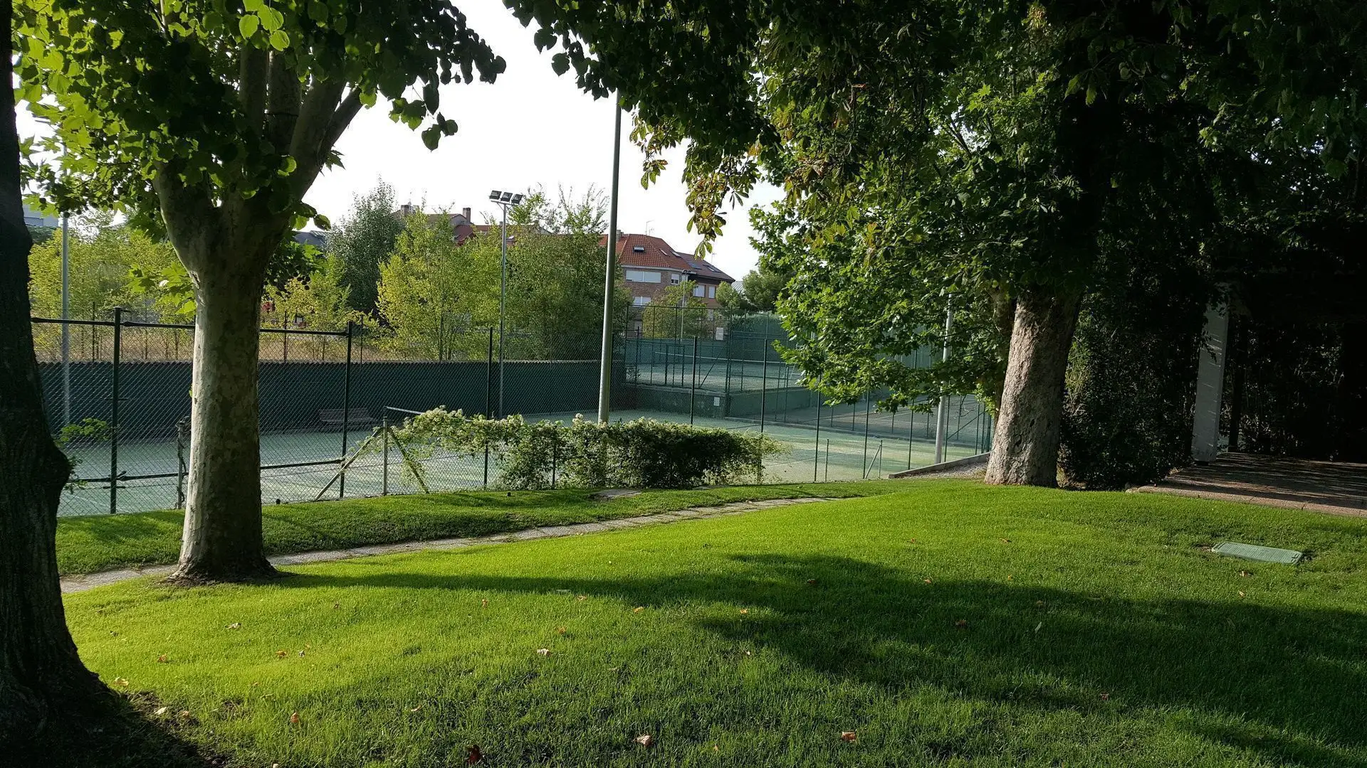Somos Aguas - Tenis y Padel