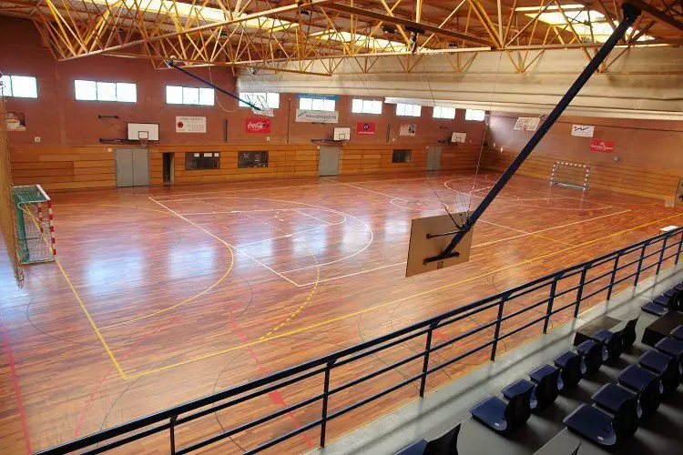 Centre Esportiu Municipal de la Verneda