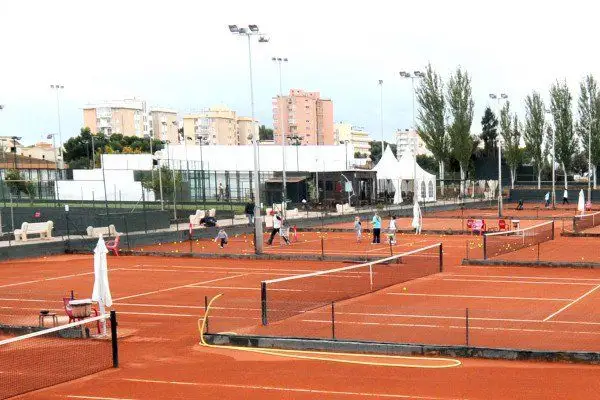 Club Nova Sport Tenis-Padel - Tennis Ranch