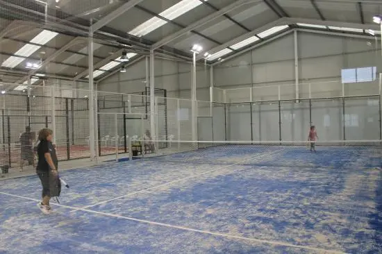 Moraleja Padel Indoor — instalación deportiva
