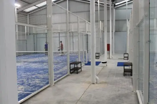 Moraleja Padel Indoor — instalación deportiva