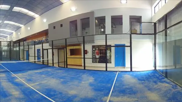La Nave del Pádel — instalación deportiva