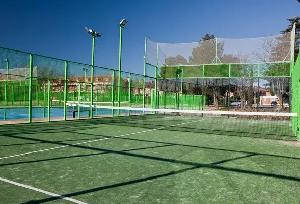 MOMO Sports Club Cardenal Cisneros — instalación deportiva
