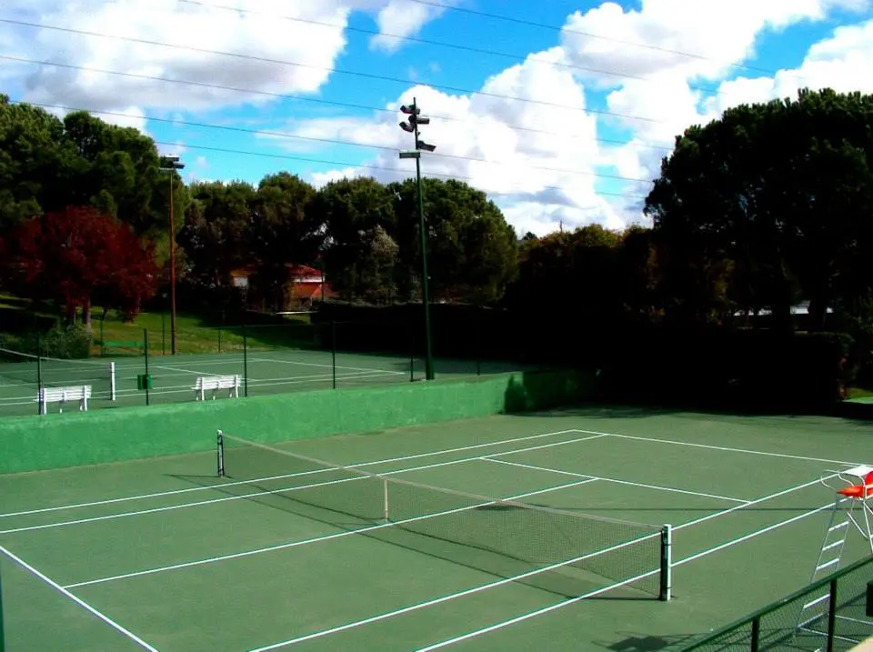 Sport Center Manolo Santana — instalación deportiva