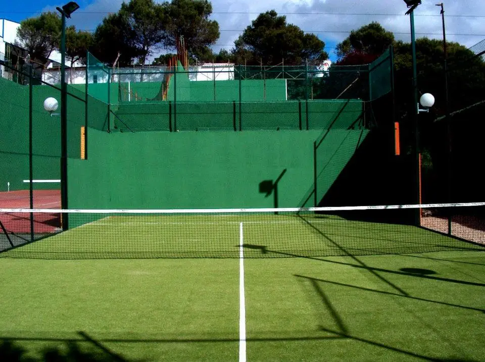 Sport Center Manolo Santana — instalación deportiva