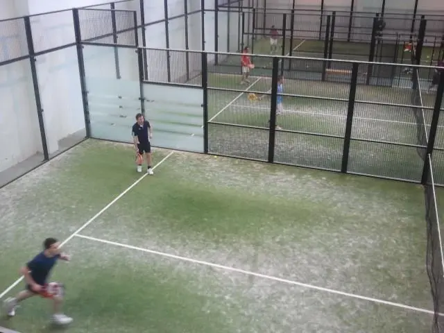 Padel Urban and Fitness — instalación deportiva