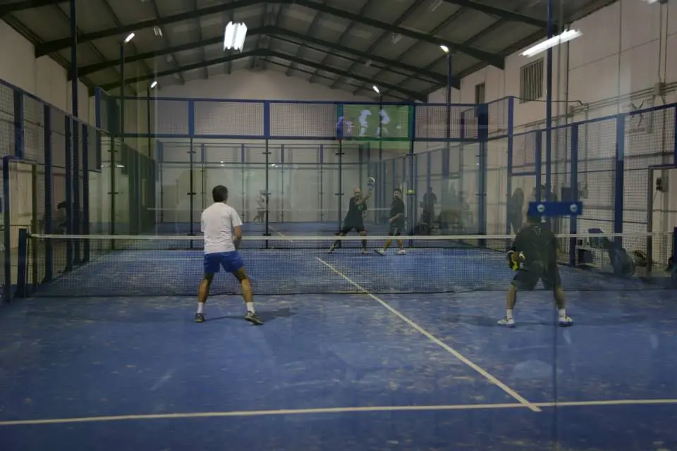 Padel Indoor Coria — instalación deportiva