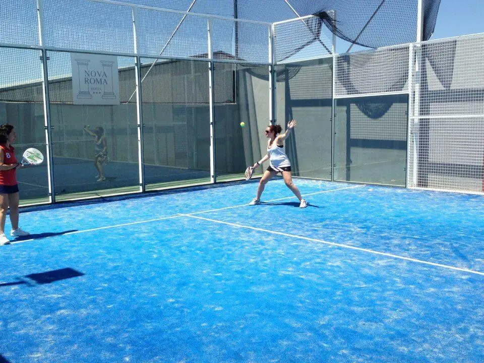 Padel Center Emérita Augusta — instalación deportiva