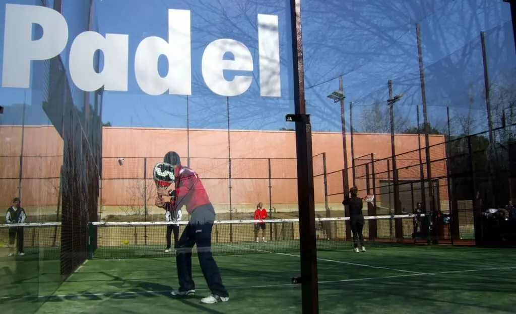 Pádel Gualta — instalación deportiva