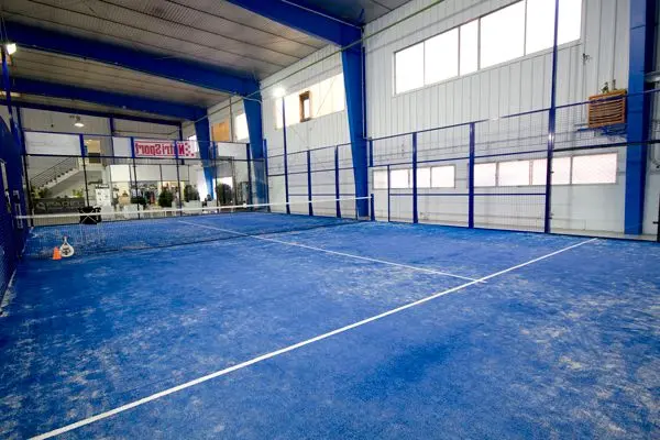 Padel Indoor Mataro — instalación deportiva