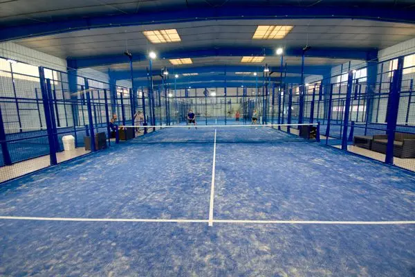 Padel Indoor Mataro — instalación deportiva