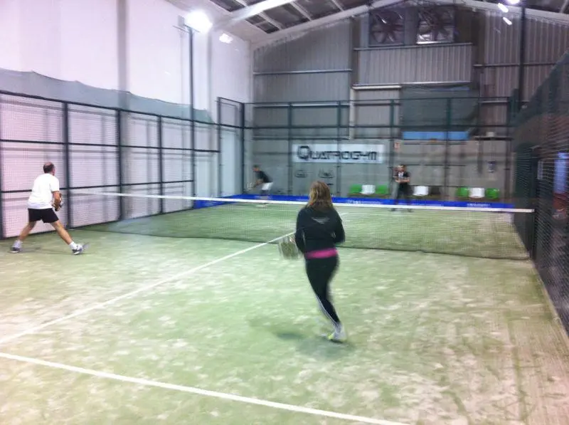 Padel Indoor Barbastro — instalación deportiva