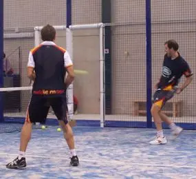 Club Pádel x4 — instalación deportiva