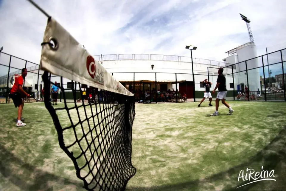 Club de Padel Badolatosa — instalación deportiva