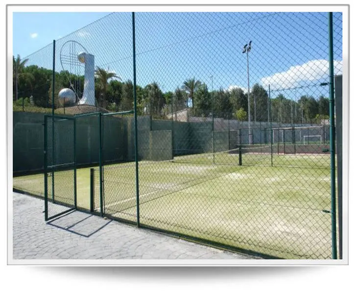 Pistas de Pádel Francis Ceballos — instalación deportiva