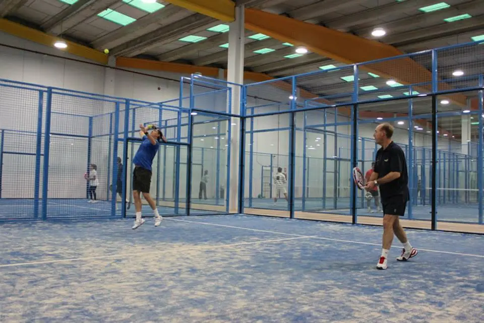 Sanset Padel Indoor — instalación deportiva