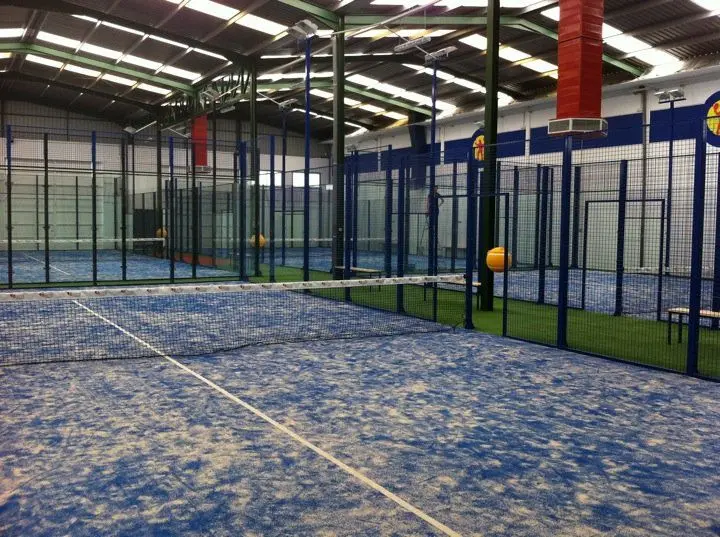 Arahal Pádel — instalación deportiva