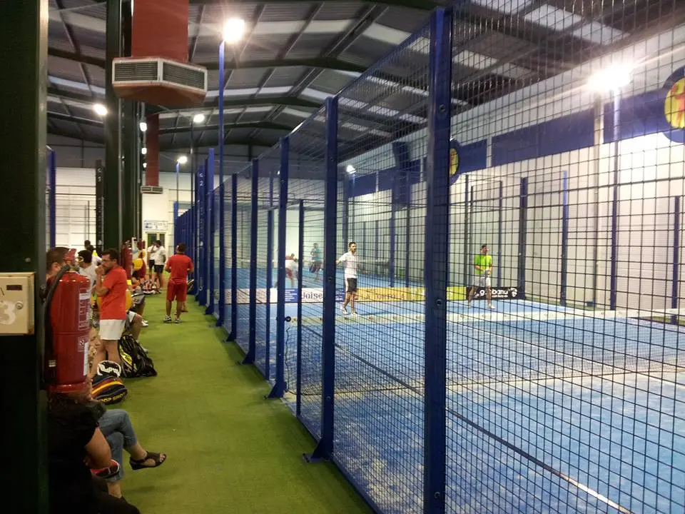 Arahal Pádel — instalación deportiva