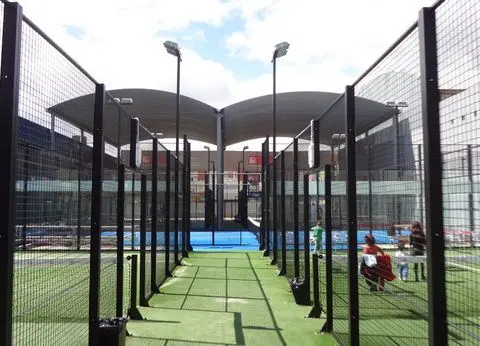 Padel Premium — instalación deportiva