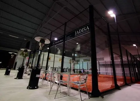 Padel Premium — instalación deportiva