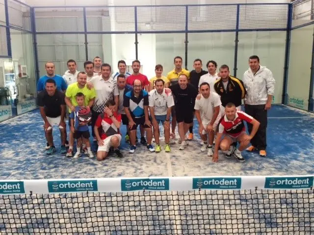 Padel Indoor Noroeste — instalación deportiva