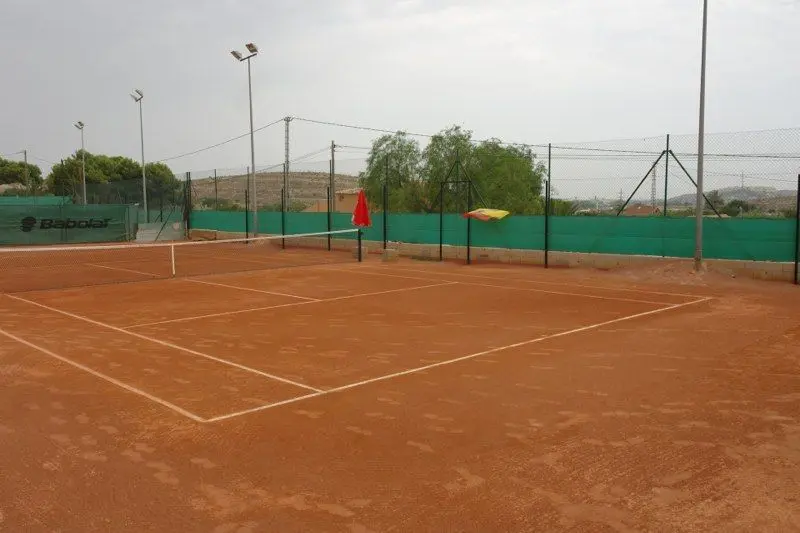 Club de Tenis y Padel Mutxamel — instalación deportiva