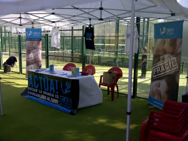 Padel indoor Inca — instalación deportiva