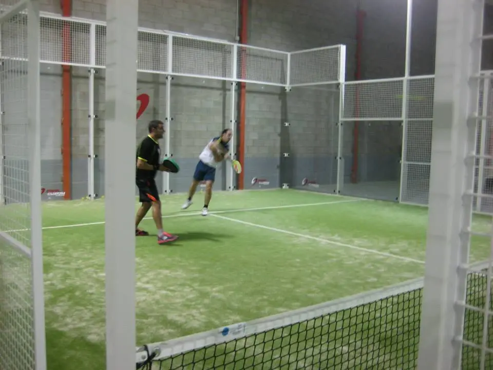 Padel Indoor La Comarca — instalación deportiva