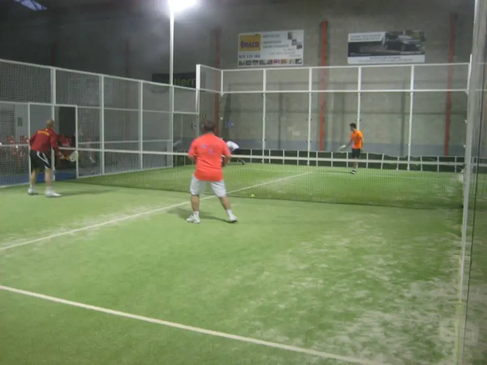 Padel Indoor La Comarca — instalación deportiva