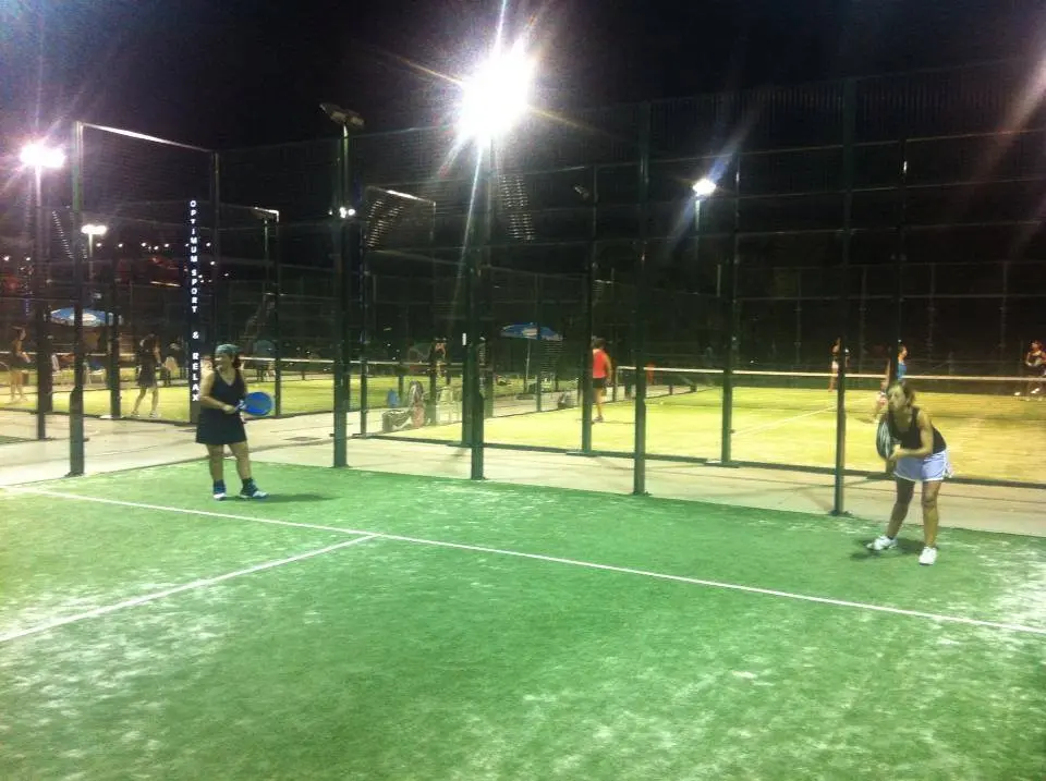 Optimum Padel Center — instalación deportiva