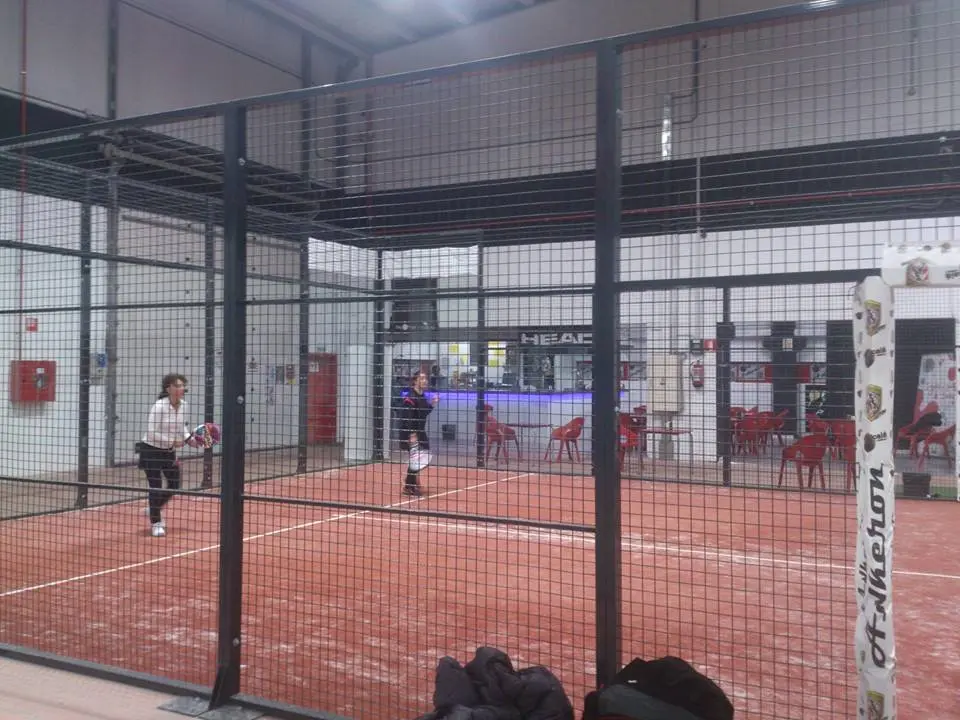 Club Padel Alcala Indoor-Outdoor — instalación deportiva