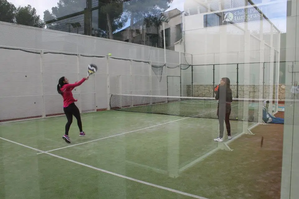 Club de Pádel Turfgrass — instalación deportiva