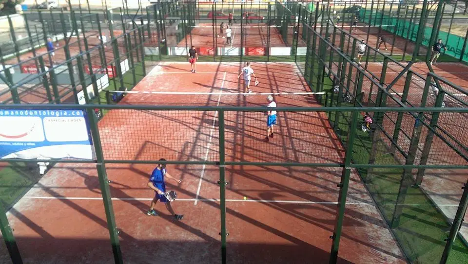 Club Padel Nivel1 — instalación deportiva