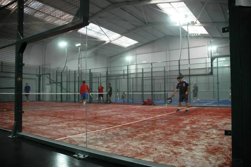Padel Indoor Badalona — instalación deportiva