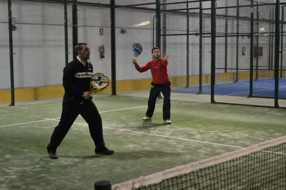 Padel Indoor Huelva Puerto — instalación deportiva