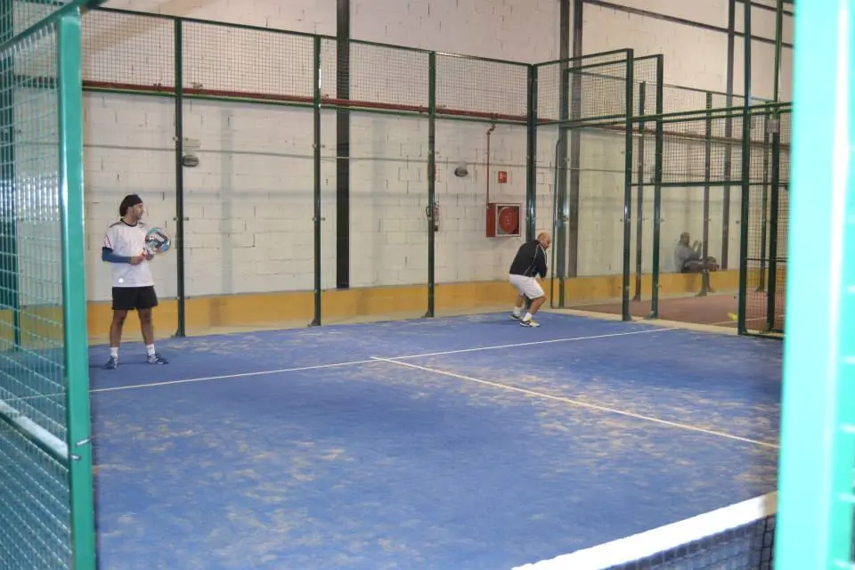 Padel Indoor Huelva Puerto — instalación deportiva