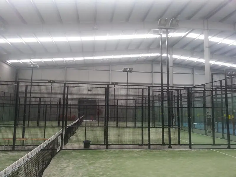 Club PadelZone Indoor Segovia — instalación deportiva