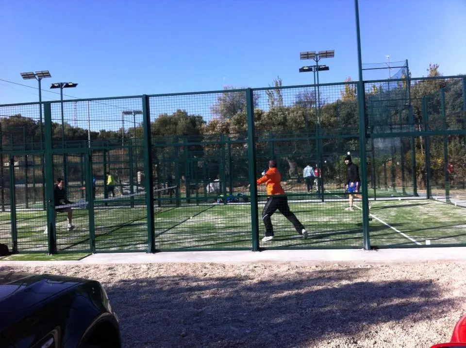 Padel Fuentes — instalación deportiva