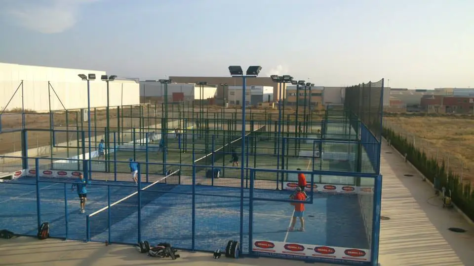 Entre Pistes Onda — instalación deportiva