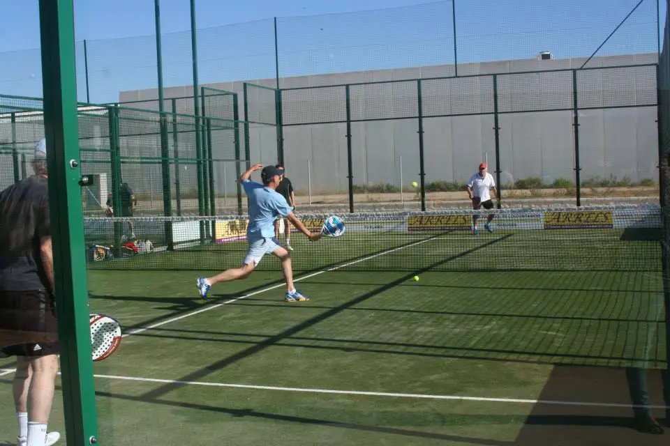 Entre Pistes Onda — instalación deportiva