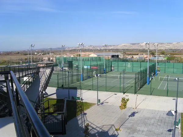 Club de Tenis Utebo — instalación deportiva