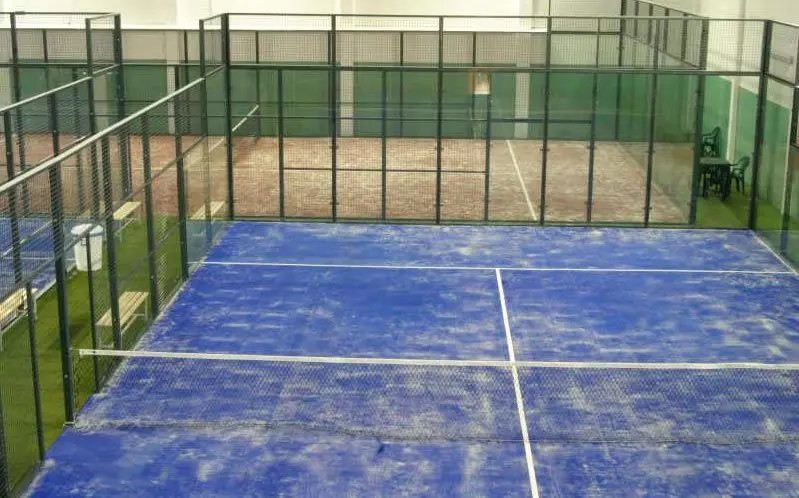 Padel Club Indoor Alicante — instalación deportiva