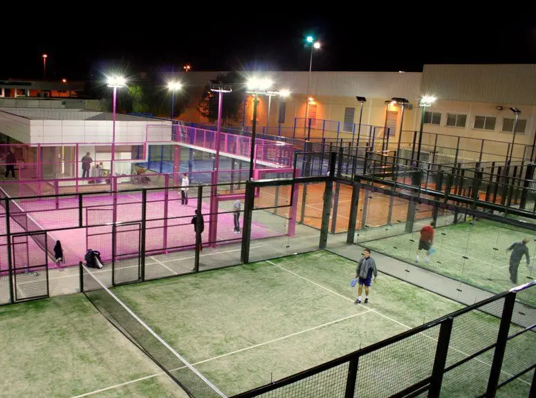 Ecomm Padel Club — instalación deportiva