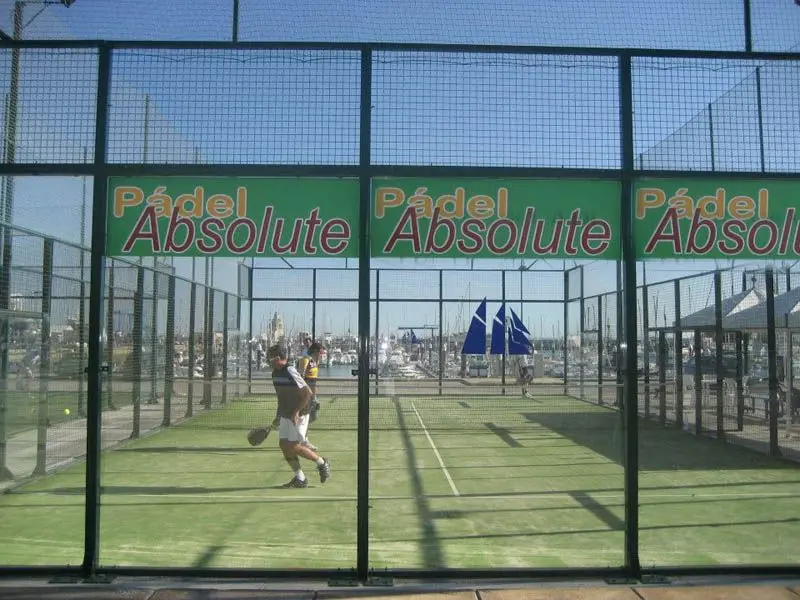Club de Padel Puerto Sherry — instalación deportiva