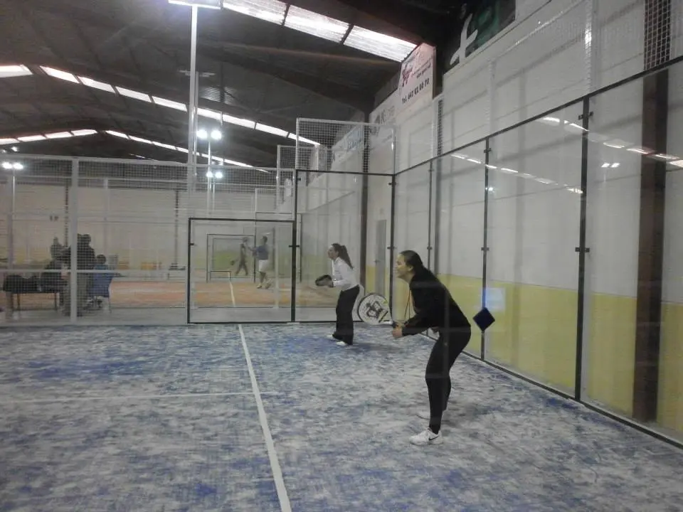 Padel Indoor Banyeres — instalación deportiva