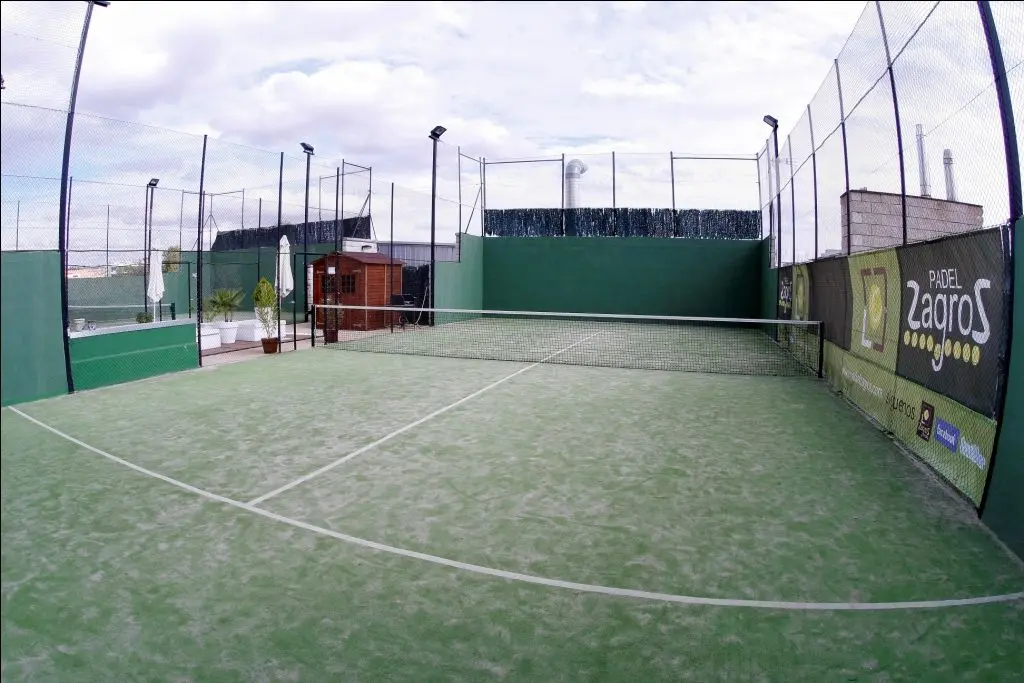 Zagros Sports La Moraleja — instalación deportiva