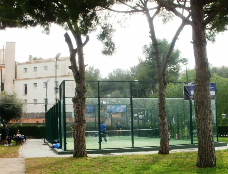 Centre Esportiu Vallpineda — instalación deportiva