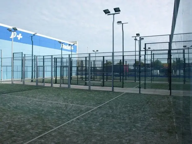 Club Padelmas Massamagrell — instalación deportiva