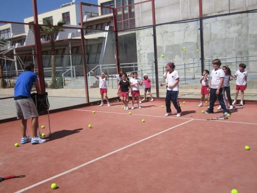 Padel Almedina — instalación deportiva