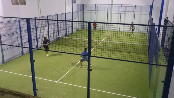 Padel Indoor Chinchilla — instalación deportiva